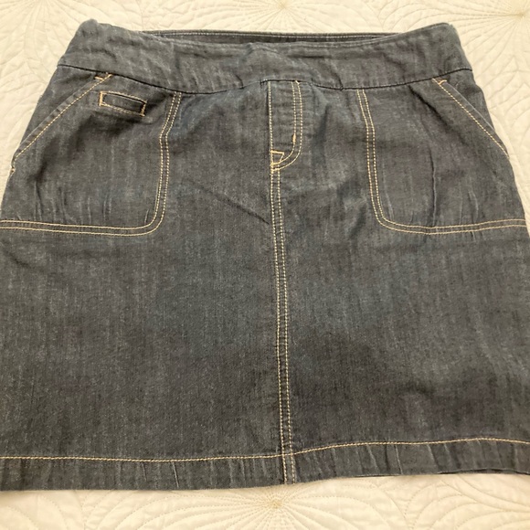 Reitman’s Denim SKORT - Picture 3 of 3